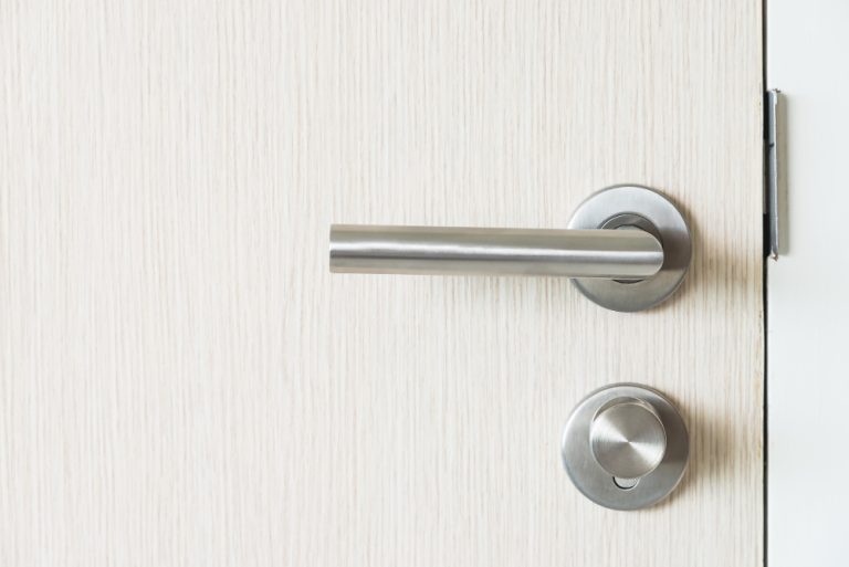 pintu otomatis