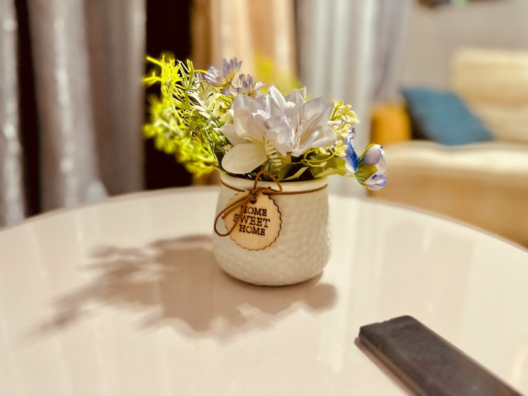 Vas kecil untuk dekorasi